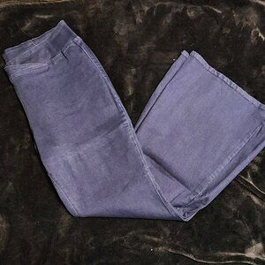 Pull On Super Flare Jeans *NWT* - Medium Wash
